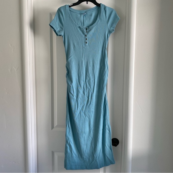 Old Navy Dresses & Skirts - Aqua ribbed maternity dress